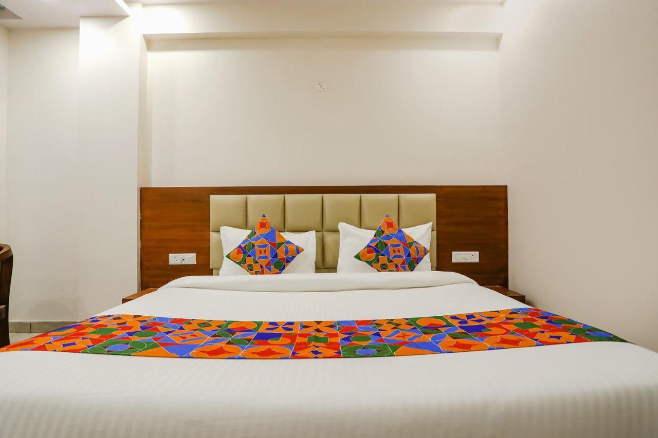 Fabhotel Aman Sara Lucknow Eksteriør bilde