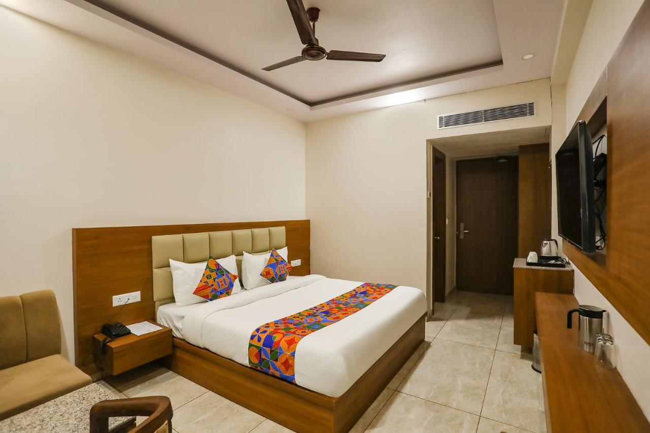 Fabhotel Aman Sara Lucknow Eksteriør bilde