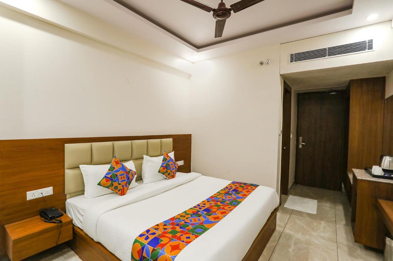 Fabhotel Aman Sara Lucknow Eksteriør bilde