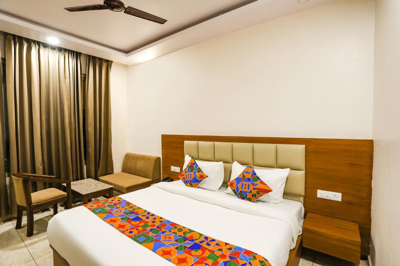 Fabhotel Aman Sara Lucknow Eksteriør bilde