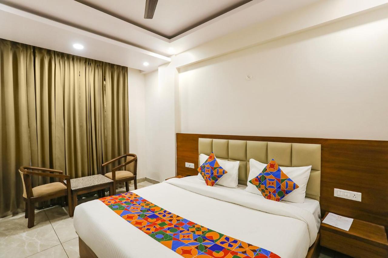 Fabhotel Aman Sara Lucknow Eksteriør bilde