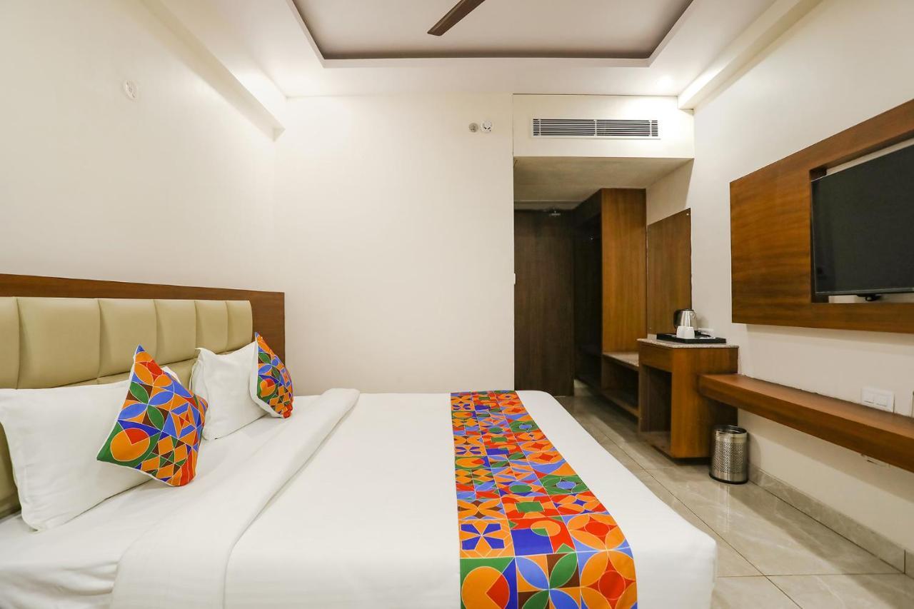 Fabhotel Aman Sara Lucknow Eksteriør bilde